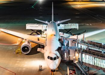 Imbarco negato: cosa fare quando la compagnia aerea ti fa saltare un affare