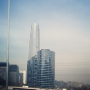 travel-for-business_mercato_cile_skyline-santiago