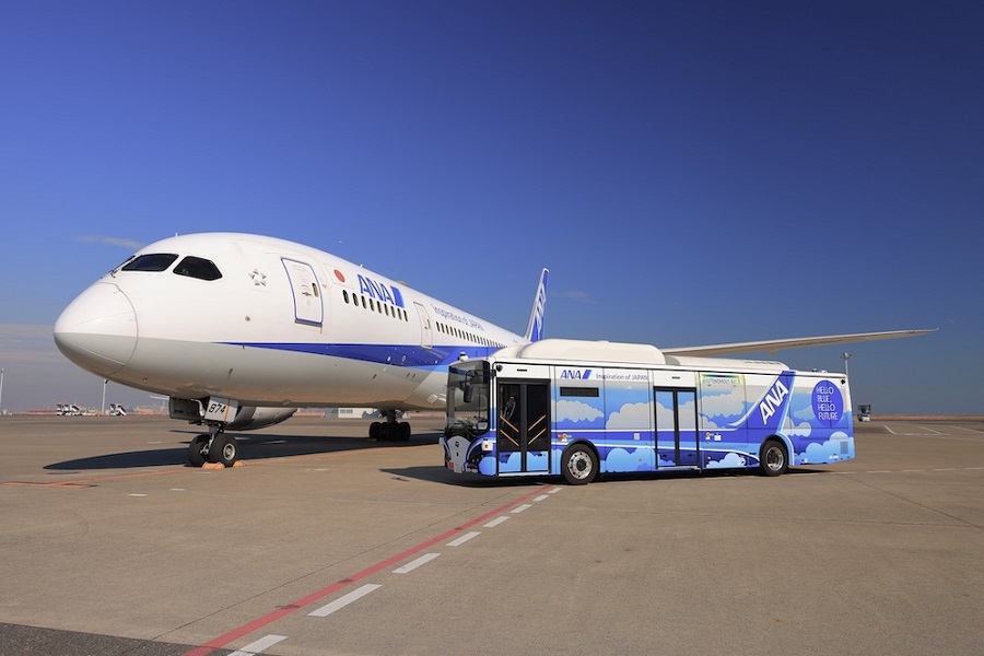 autobus senza conducente all'aeroporto di Tokyo