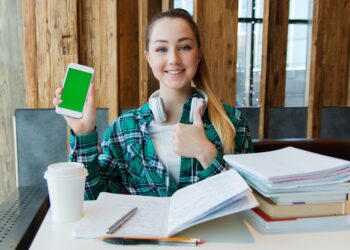 Master in Sustainable Business Administration. Air France e KLM tra le aziende che sostengono i giovani talenti