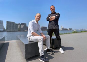 Foto delle vacanze? PastBook lancia l’app che fa rivivere i ricordi!