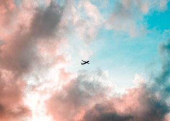 Amadeus investe in carburanti sostenibili per il trasporto aereo