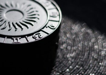 Le mete perfette secondo l’oroscopo 2024 di Hu OpenAir…