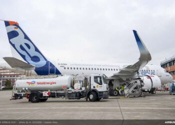 Airbus e TotalEnergies annunciano una Partnership per i carburanti sostenibili nell’aviazione