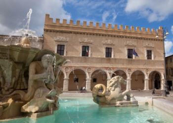 Come arrivare a Pesaro e come muoversi per viaggi d’affari