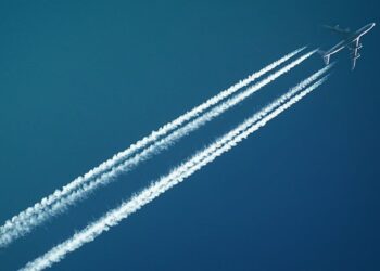 La corsa verso i combustibili sostenibili nell’aviazione: SFIDA 2030 non solo americana