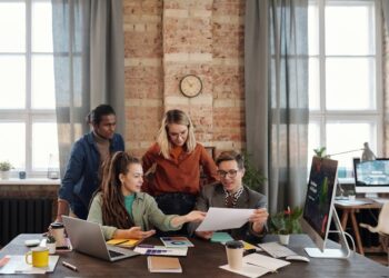 I giovani interessati alla mobilità elettrica sono sempre di più