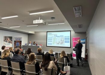 Il Business Travel: motore invisibile degli aeroporti e la nuova rotta Venezia-Shanghai