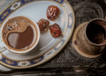 Caffè Turco: un viaggio tra tradizione, gusto e ospitalità