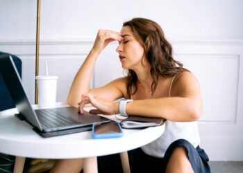 Viaggi brevi di lavoro: perché il rischio non è solo nei long stay