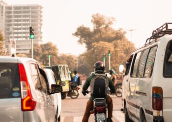 Tra sostenibilità e sicurezza: ripensare davvero la mobilità casa–lavoro e la progettazione del PSCL