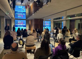 Oltre l’AI, il fattore umano: cosa è emerso davvero dalla tavola rotonda