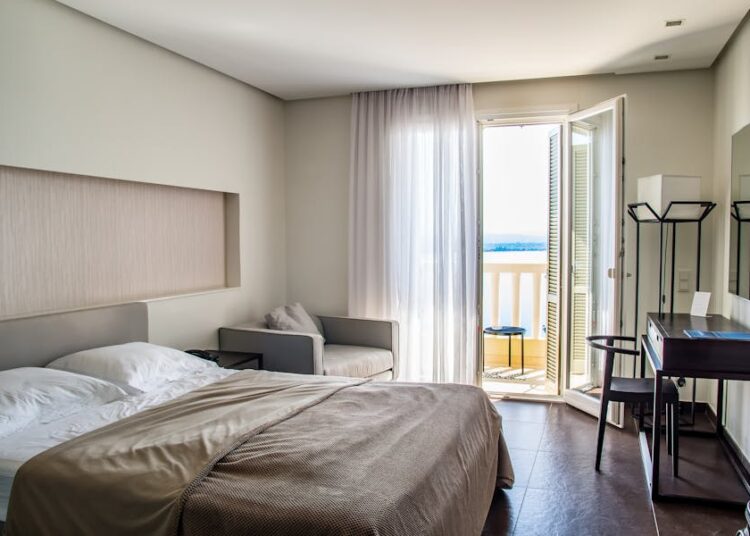 come trasformare una camera d’hotel in un ufficio