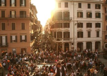 Airbnb "Prenota subito paga dopo"