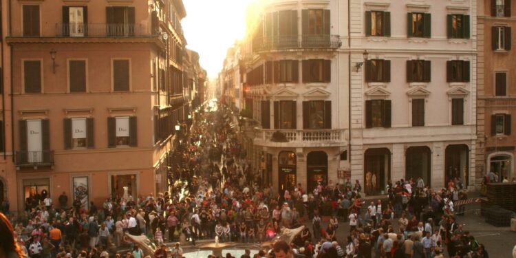 Airbnb "Prenota subito paga dopo"