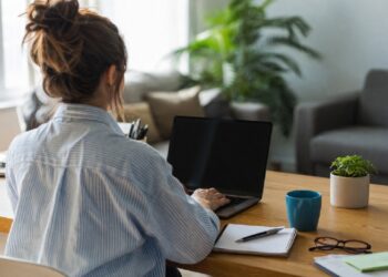 Guida per realizzare la informativa sui rischi generali e specifici per il lavoratore che svolge la prestazione in lavoro agile (smart working)