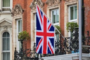 Aumento costo ETA per Regno Unito