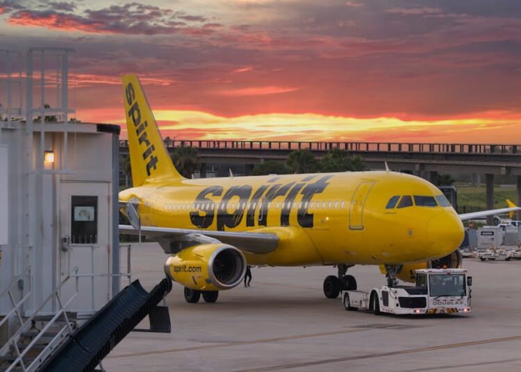 Volavamo troppo in basso. La storia di Spirit Airlines è la storia di un’epoca.