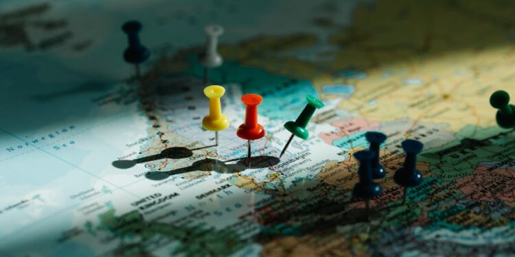 Dal 27 settembre 2026 le promesse di sostenibilità non bastano più: cosa cambia per le destinazioni e il business travel con la Direttiva EmpCo