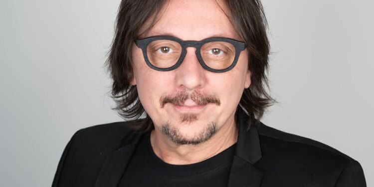 Alla Convention Aitmm: il Prof. Marco Camisani Calzolari, l’uomo del Cyberumanesimo