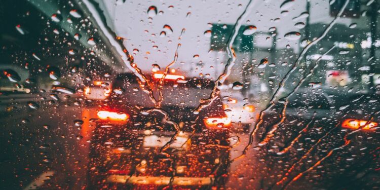 guidare durante allerta meteo